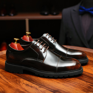 Bottes en cuir de luxe personnalisées pour hommes 2025 avec tige en cuir épais - Product Image 1