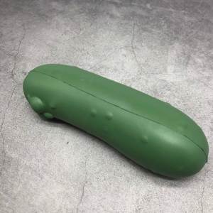 Jouets <span class=keywords><strong>anti</strong></span>-<span class=keywords><strong>stress</strong></span> en mousse PU en forme de concombre, balles <span class=keywords><strong>anti</strong></span>-<span class=keywords><strong>stress</strong></span> en forme de légumes, jouets <span class=keywords><strong>anti</strong></span>-<span class=keywords><strong>stress</strong></span> personnalisés - Product Image 3
