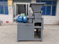 Machine à briquettes de charbon de bois à rouleaux à prix compétitif Briquette de charbon de bois sciure de bois ligne entière à vendre