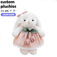 Peluche Lapin Doux et Moelleux en Gros avec Robe à Carreaux Roses, Bordure en Dentelle et Décoration Tulipe – Cadeau d'Anniversaire pour Enfants