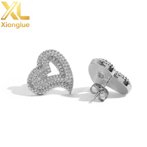 Pendientes de Corazón Hueco de Plata S925 con Moissanita Estilo Hip-hop, Pendientes de Botón de Corazón Hueco de Plata S925 con Moissanita Estilo Ins, Unisex - Product Image 2