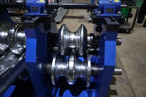 Máquina Automática Personalizada de Alta Velocidad para Protección de Barandas, Máquina de Conformado de Rollos para Barandas - Product Image 5