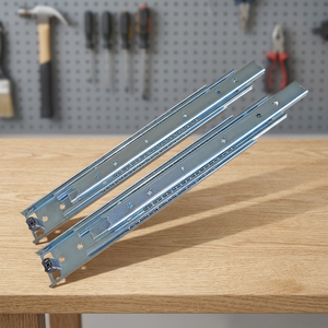 Glissière de tiroir industrielle à extension complète Ram Industrie SÉRIE 83, 120 kg, roulements à billes, acier laminé à froid, pour entrepôt et salle à manger - Product Image 3
