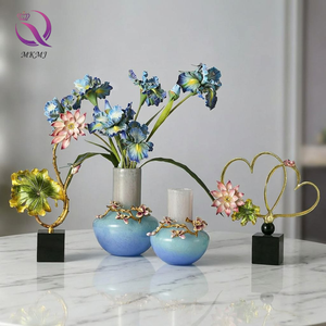 Adorno de Cristal Esmaltado Hecho a Mano de Lujo con Degradado Moderno, Geométrico MKMJ Guangdong, para Uso Diario en el Hogar - Product Image 1