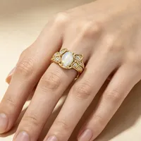 Bagues ovales en opale dorées ZhuQian pour femmes, style vintage, avec motif papillon sculpté, accessoires de bijoux de mode classiques pour les fêtes