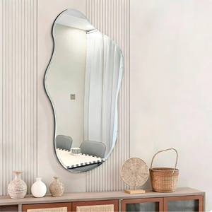 Specchio da Parete dalla Forma Irregolare - Product Image 1