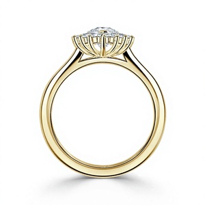Anillo de compromiso con diamante cultivado en laboratorio de corte pera de 2.10 quilates, oro amarillo con halo de flores. - Product Image 4
