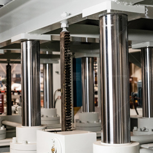 Chế biến gỗ nóng sưởi ấm thủy lực Veneer cửa laninating HDF <span class=keywords><strong>MDF</strong></span> <span class=keywords><strong>ldf</strong></span> Bảng điều khiển gỗ cán dây chuyền sản xuất của máy ép nóng - Product Image 2