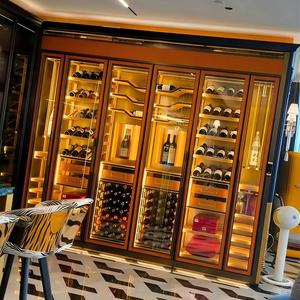 Refrigerador de Vino de Diseño Contemporáneo y Moderno para Sala de Estar de Hotel o Villa, Vinoteca, Cantina, Cámara de Vino - Product Image 1