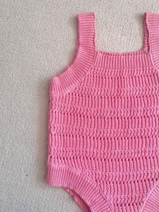 Mono de punto de ganchillo rosa para niñas, mono de algodón orgánico para bebés, ropa de punto - Product Image 2