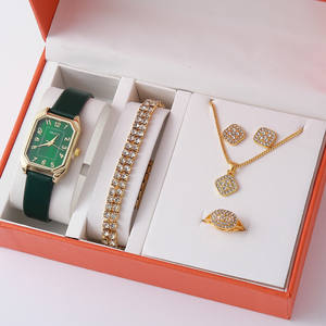 Nouvelle Montre Tendance à Quartz pour Femme avec Cadran Nacré Lotus et Pointeur en Verre Tour Eiffel de <span class=keywords><strong>Paris</strong></span> Disponible en Gros - Product Image 5