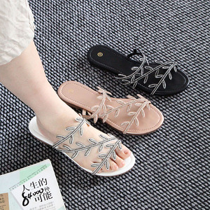 Sandales plates de plage tendance pour femmes, sandales d'été simples et confortables avec perles et cristaux, pantoufles pour femmes, marque privée - Product Image 1