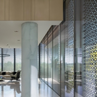 Panel de Aluminio Perforado Decorativo, Revestimiento Hueco con Recubrimiento PVDF, Clase Ignífuga e Impermeable, para Gimnasios, Exteriores de Edificios y Paredes Exteriores