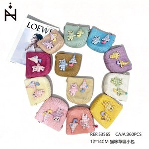 Borsa di paglia a forma di gatto 12x14 cm, mini borsa a tracolla da donna, accessorio moda estivo - Product Image 2