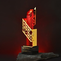 Trophée en cristal bleu haut de gamme personnalisable – Célébrité de l'événement pour récompenses de réunions annuelles d'entreprise et autres souvenirs artisanaux en cristal