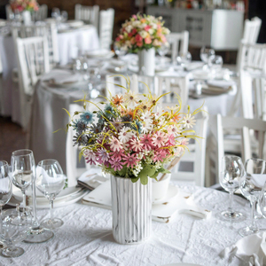 Venta Directa de Fábrica: Crisantemos Holandeses Artificiales, Margaritas, Cosmos, Accesorios de Decoración para Bodas, Hogar y Fotografía para el Día de San Valentín - Product Image 2