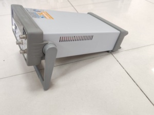 Compteur de fréquence/chronomètre universel Keysight (Agilent) 53131A 225 MHz - Product Image 2