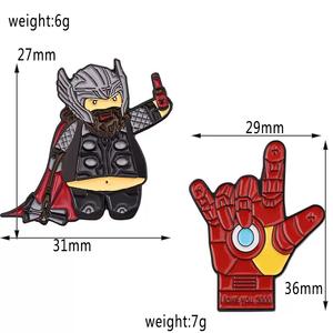 Broches de Metal Esmaltado de Spider-Man, Superhéroe de <span class=keywords><strong>Marvel</strong></span> y <span class=keywords><strong>DC</strong></span>, de la Serie de Televisión Estadounidense, Anime, Productos de Venta Caliente - Product Image 4