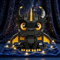 Figurine de dragon noir mignon en blocs de construction, modèle de briques fantaisie Chibi avec yeux ambrés, ailes, cornes, jouet de collection DIY, cadeau