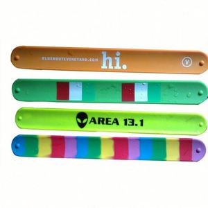 Pulseras de Silicona Personalizadas con Logotipo Impreso a Precio Promocional, Pulseras de Silicona con Cierre a Presión y Logotipo - Product Image 4