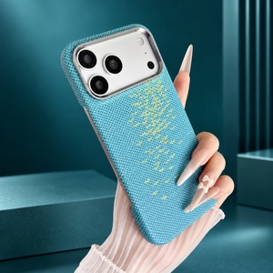 Coque de téléphone magnétique antichoc pour iPhone avec motif en fibre de carbone style PC - Product Image 6