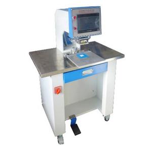 Máquina automática <span class=keywords><strong>de</strong></span> estampado en caliente <span class=keywords><strong>de</strong></span> <span class=keywords><strong>etiquetas</strong></span> con cabezal <span class=keywords><strong>de</strong></span> impresión motorizado <span class=keywords><strong>de</strong></span> una estación para la fabricación <span class=keywords><strong>de</strong></span> lenguas <span class=keywords><strong>de</strong></span> plantillas - Product Image 2