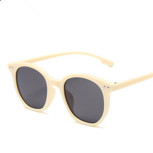 Gafas de Sol Redondas Retro de Moda Baratas para Hombre y Mujer, Protección UV400, Gran Venta 2019 - Product Image 5
