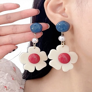 Boucles d'oreilles créoles géométriques en bois, tendance bleu-marron, style bohème, plaqué or, bijoux de mode haut de gamme pour femme, idéales pour mariage - Product Image 6
