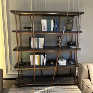 Scaffale moderno di fascia alta con struttura in acciaio dorato mensola in marmo legno mensola per la casa per uso appartamento - Product Image 1