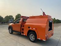 Camionnette Forest Patrol Fire and sprinkler 4*4 drive Véhicule d'extinction d'incendie de 2 tonnes