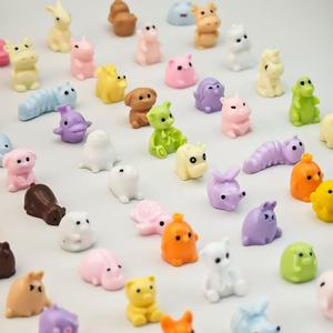 Mini-<span class=keywords><strong>animaux</strong></span> en résine lumineux qui brillent dans le noir, figurines miniatures, petits <span class=keywords><strong>animaux</strong></span> pour cadeau de Pâques - Product Image 1
