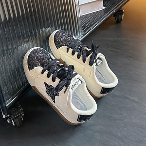 Scarpe da Allenamento per Ragazze Primavera 2026, Design con Paillettes a Stella, Sneakers Casual Antiscivolo con Suola Morbida - Product Image 3