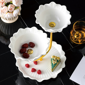 Plato de cerámica escalonado con borde dorado para servir postres en la sala de estar y en hoteles - Product Image 2