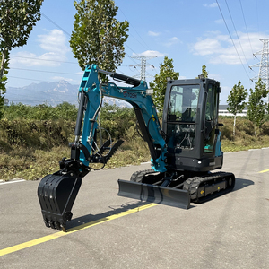 Escavatore Cingolato Compatto TOSH EPA EURO 5, Micro Escavatore da 1, 1.5, 2, 2.5, 3, 3.5, 6 Tonnellate - Product Image 4