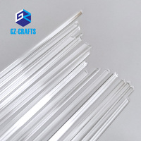 Barres triangulaires modernes en acrylique transparent PMMA pour renforcement de boîtes