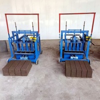 Machine à fabriquer des blocs de pavés en béton avec moteur pour un moulage efficace des briques 220V/380V Mobile Hollow pour la construction