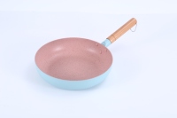 Poêle à frire antiadhésive en aluminium de haute qualité de 20 cm, 24 cm, 26 cm, bleue, verte, blanche, avec manche en bois pour cuisinière à induction, cuisine à domicile