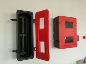 Scatola estintore in plastica montata su veicolo armadietto di plastica rossa per estintore da 9kg - Product Image 3