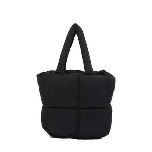 Sac fourre-tout matelassé léger et portable pour femme, style nuage doux, tendance - Product Image 6