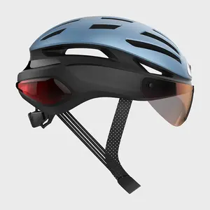 大人のためのスマートバイクヘルメットは、カメラリアLEDライト、スピーカー、スケートボードスクーター用マイクを備えたBTコントロールヘルメットを再利用します