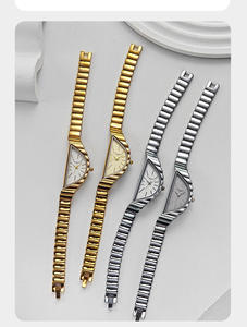 Reloj de Pulsera de Cuarzo Casual Minimalista, Diseño Exclusivo, Resistente al Agua, Reloj de Mujer, Estilo Único y Lujoso - Product Image 2