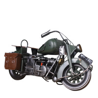 Modèle de voiture en fer forgé artisanal antique, statue de vélo vintage, sculpture rétro de collection pour la maison, le bureau, la vitrine, le bar, le café