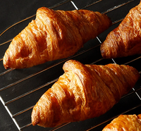 Croissants automatiques commerciaux Équipement de boulangerie Croissants Machine de fabrication de pain Ligne complète de production de pain Croissants