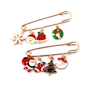 Broches en forme d'arbre <span class=keywords><strong>de</strong></span> noël, extension pour les vêtements élégants, mignonnes, goutte d'huile, vente en gros, 12 pièces - Product Image 1