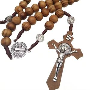 가톨릭 묵주 십자가 종교 보석 성 베네딕토 매력 십자가 펜던트 예수 10mm 나무 구슬 수제 묵주 도매 - Product Image 1