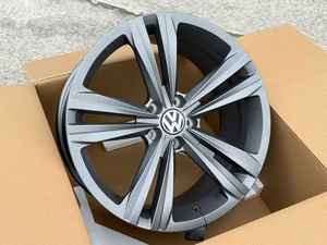 <span class=keywords><strong>Prix</strong></span> de gros pour les roues de voitures particulières Roues forgées de haute qualité pour VW Volant de voiture Dayton 18'' 19'' 20'' 21'' 22'' 23'' - Product Image 3