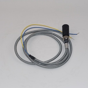 Détecteur de chaudière industrielle UV7A4 Fireye UV pour système de contrôle des brûleurs à gaz et à mazout - Product Image 4