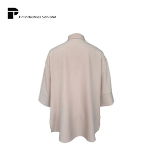 Chemisier Ondara à épaules tombantes beige, fournisseur OEM Malaisie, coupe asymétrique, blouse modeste, fente latérale, ouverture boutonnée, haut musulman - Product Image 2