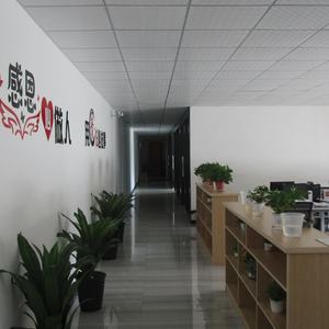 Déflecteur de fenêtre encastré par injection pour RENAULT DACIA DUSTER 2024 – Protection contre les intempéries et la pluie - Product Image 3