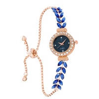 Nouvelle Montre à Quartz pour Femme Tendance avec Design Feuille, Bracelet Fin en Alliage Écologique Orné de Diamants, Aiguilles Réglables